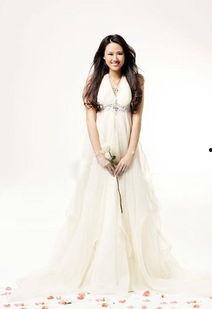 李安琪 资料,跨越东西方的文化桥梁