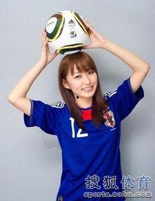 足球女主播视频,镜头下的激情与魅力