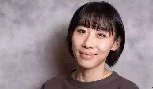 演员怎么哭出来的,演员如何巧妙地释放情感，催泪演出