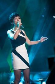 秦妮背景,穿越千年，探寻古代才女传奇人生